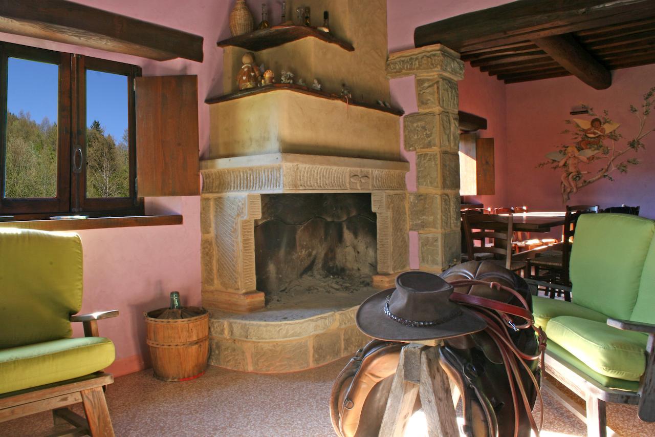 Podere Pian De' Cortini Villa Serravalle  ภายนอก รูปภาพ